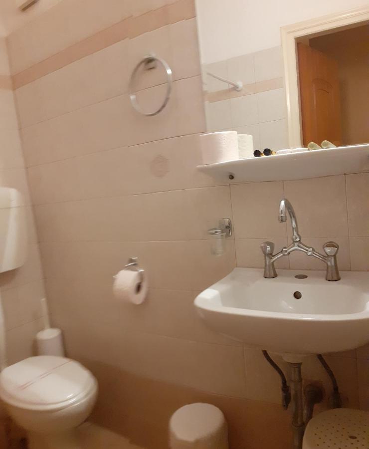 Hotel Themisto Nikolaíika Eksteriør bilde